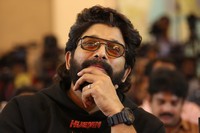 Allu Arjun at Pushpa 2 Success Press Meet